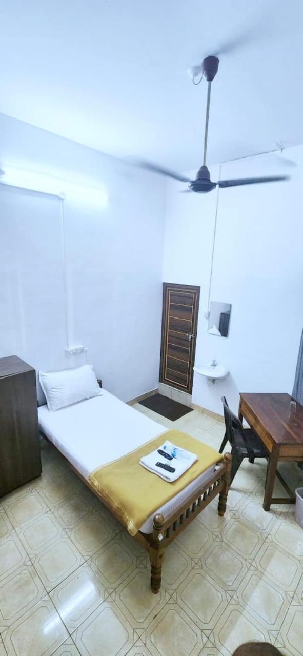 Hotel Apsara Residency Perintalmanna Habitación foto